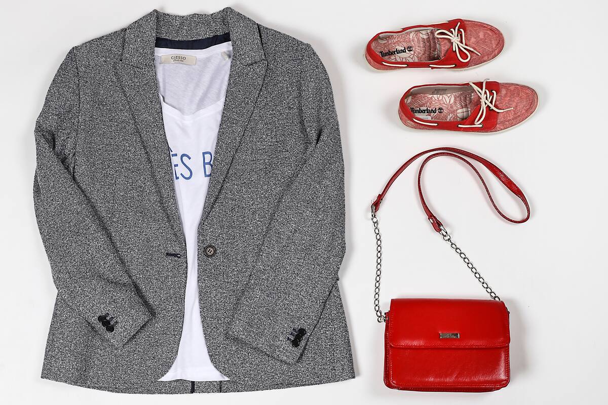 Sugerencias de regalos para mamá en conjuntos que siguen los tonos primaverales