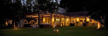 Suites, lofts y chacras, todos disponibles para vivir una experiencia campestre a apenas 75 kilómetros de la ciudad de Buenos Aires