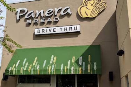 Suman dos muertes de clientes de Panera Bread, relacionadas a una popular bebida