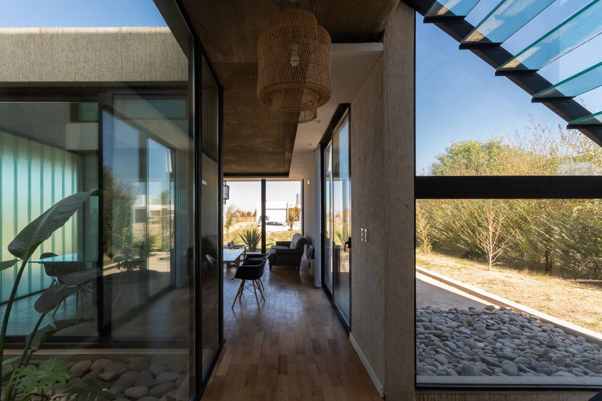 Sumar confort, ahorro energético y seguridad a los ambientes vidriados es fácil con la línea de laminados desarrollada por Blindex, una marca líder que pone la tecnología al servicio del usuario