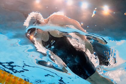 Summer McIntosh pisa fuerte en el Mundial de natación con su segundo oro en dos días