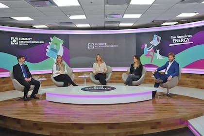 Esteban Sacchi (Ford Argentina), Melina Cao (Unilever), Carla Quiroga (LA NACION), Erica Zamora (Quilmes) y Nicolás Rocha (Bumeran Selecta)