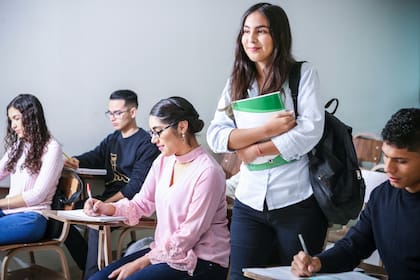 SUN Bucks ofrece hasta US$120 por estudiante en California para comprar alimentos durante las vacaciones escolares de verano