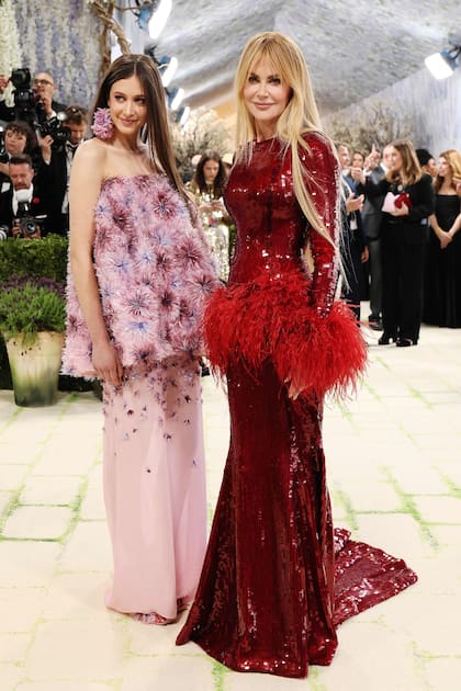 Sunday Rose Kidman Urban junto a su famosa madre, Nicole Kidman