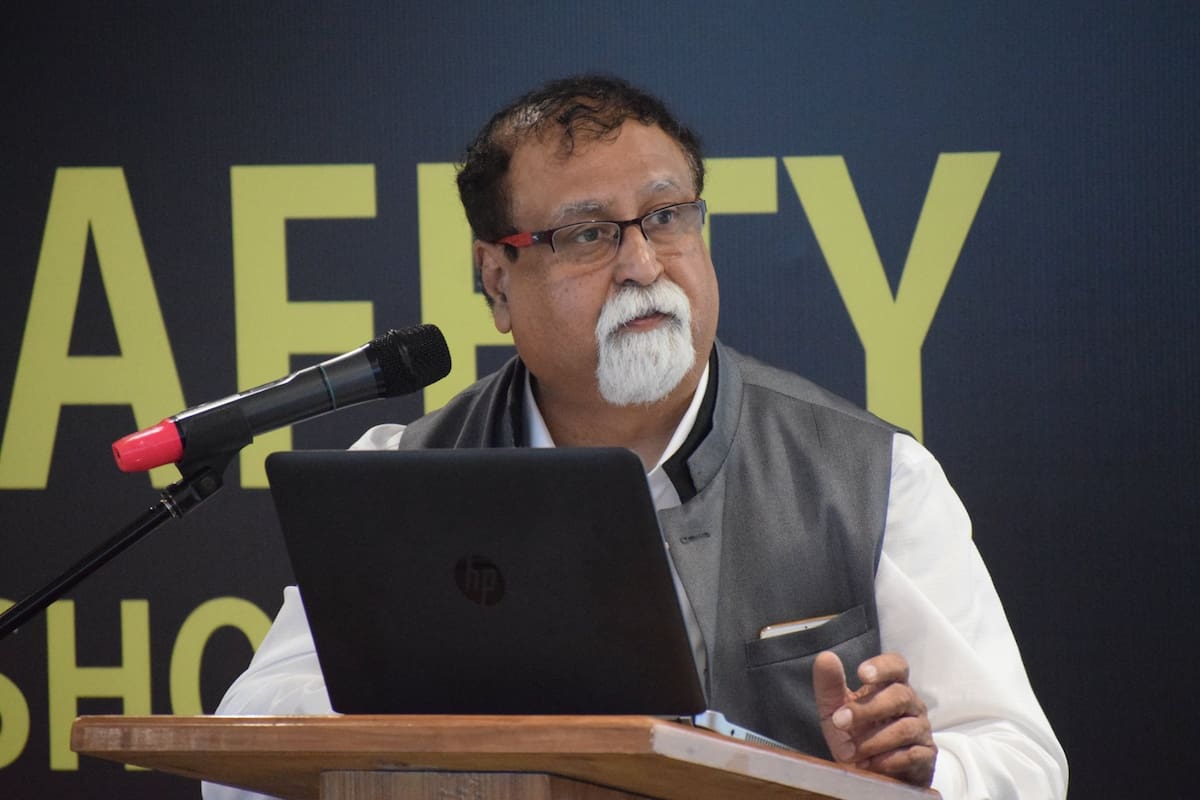 Sunil Saxena: "Las empresas deben invertir en IA a nivel corporativo; elegir el camino fácil llevará a la dilución"