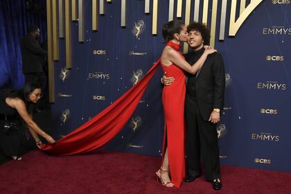 Súper enamorados, la actriz y su pareja, Benny Blanco, no ocultaron su amor en público.