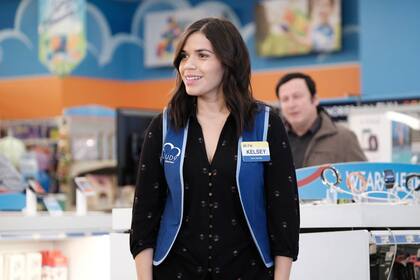 America Ferrara es Amy, la cínica encargada de un hipermercado, una mujer latina que tuvo que asimilarse para sobrevivir