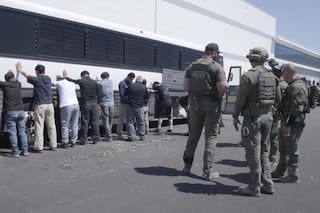 Surcoreanos detenidos en redada migratoria en Georgia regresan a trabajar en la planta de Hyundai