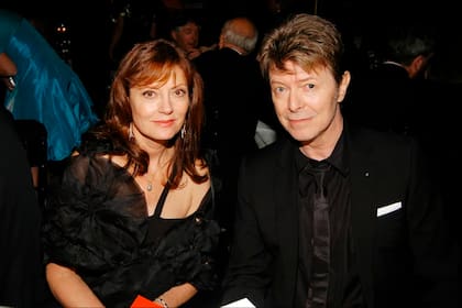 Susan Sarandon compartió que se reconectó con su exnovio David Bowie, poco antes de su muerte en 2016