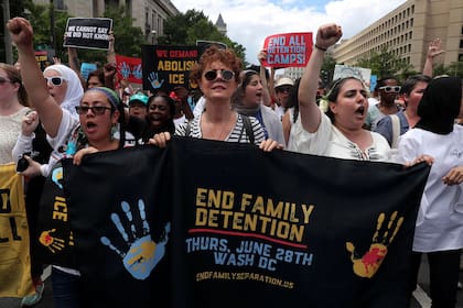 Susan Sarandon marchó contra las políticas de inmigración de Donald Trump y fue arrestada