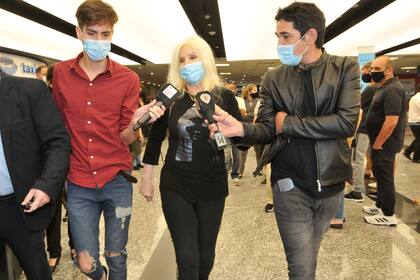 Susana Giménez tuvo que viajar en clase Turista en su vuelo de regreso de París
