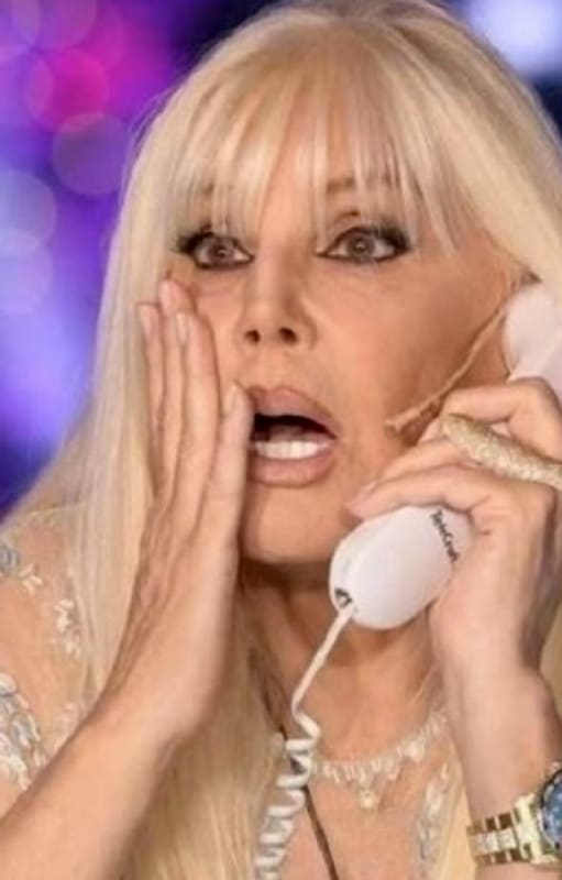 Susana ha sabido surfear escándalos y momentos incómodos, siempre amparada en el apoyo del público