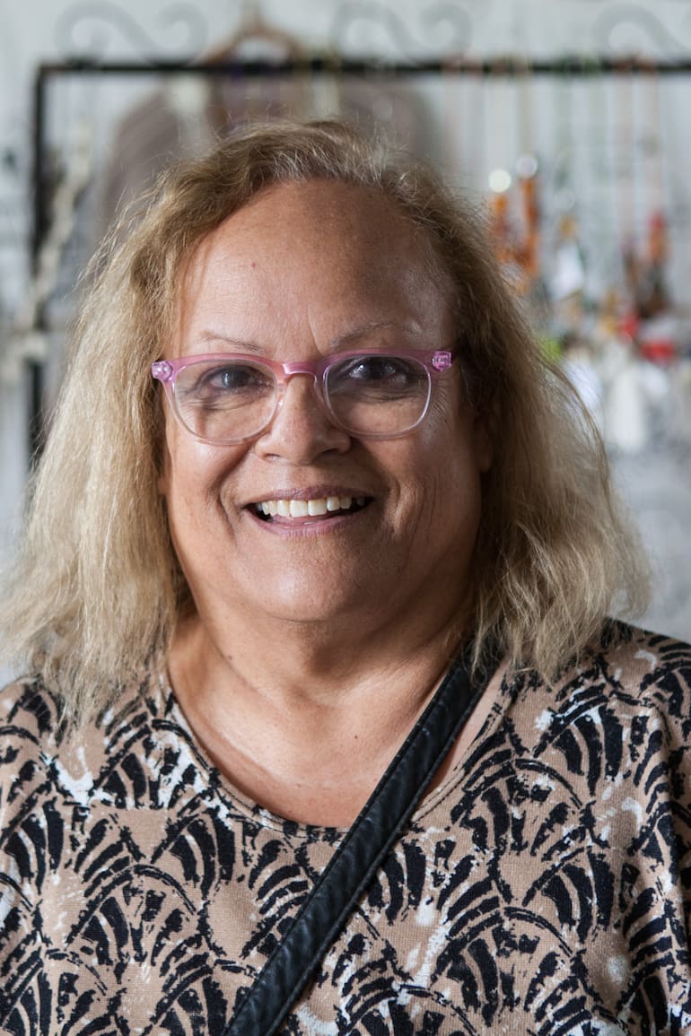 Susana Villegas se animó a la sericicultura