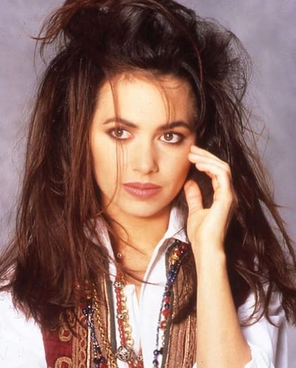 Susanna Hoffs en los 80: poseedora de la seducción de los osados, pareció lanzarse al mundo sin antes haberlo pensado mucho, y esa osadía le trajo suerte