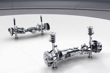 Suspensiones delantera y trasera