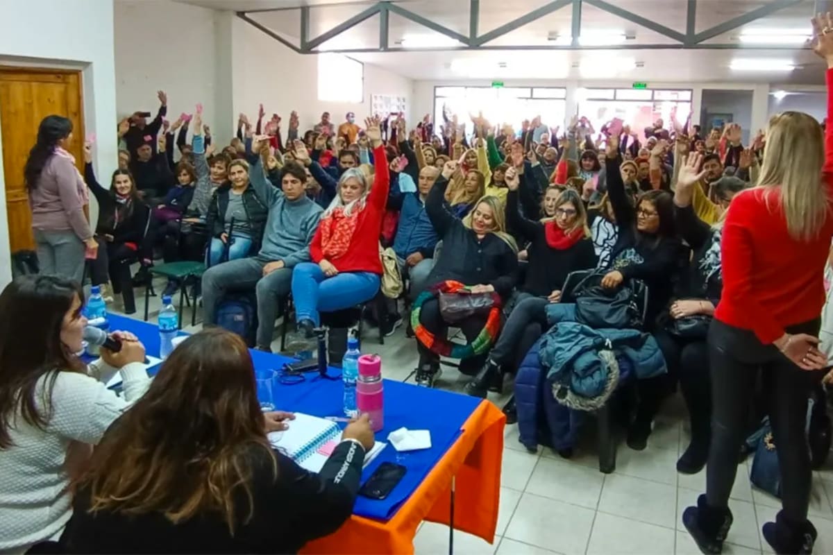 SUTE determinó un paro de 48 horas en Mendonza tras la finalización de las vacaciones de invierno