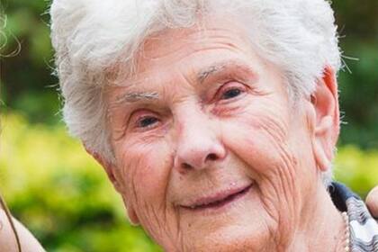 Suzanne Hoylaerts, de Bélgica, rechazó ser conectada, cedió el asistente respiratorio a los jóves y aseguró haber tenido una buena vida