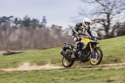 Suzuki V-Storm 800