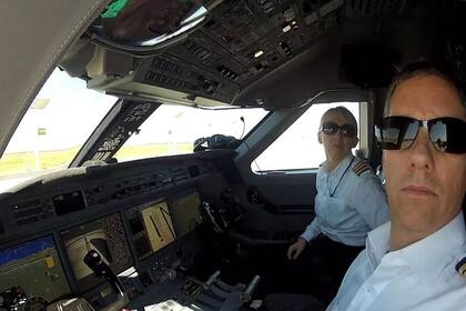 Swaffer, el piloto, y Lechowicz, su copiloto y pareja