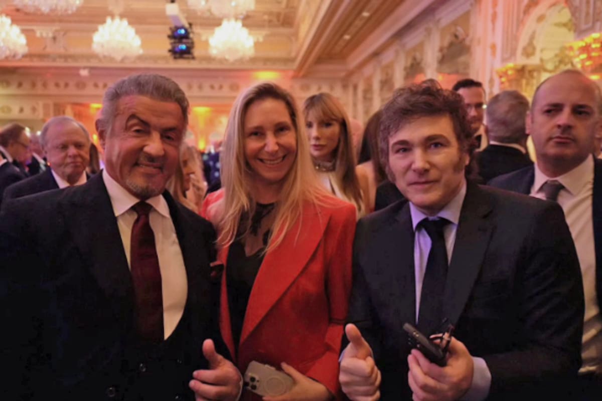 Sylvester Stallone junto a Karina y Javier Milei