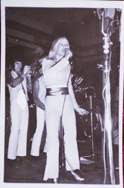 Sylvie Vartan, actriz y cantante francesa de música pop, de origen búlgaro y armenio, presentó su repertorio en la boite