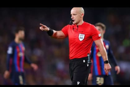 Szymon Marciniak será el arbitro del partido (Foto Instagram @szymon_marciniak_)