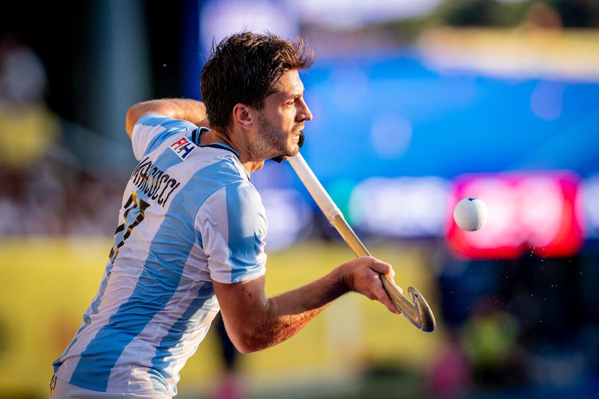 Tadeo Marcucci es uno de los convocados por Lucas Rey para afrontar el Mundial de hockey sobre césped masculino 2026