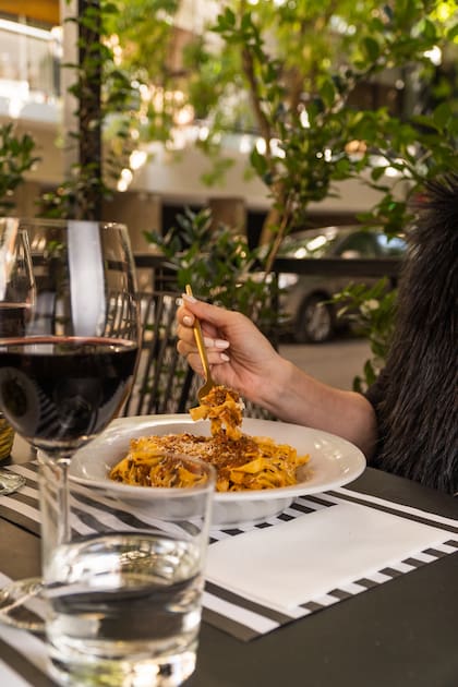 Tagliatelle con ragú toscano, una de las delicias que propone Fresca.