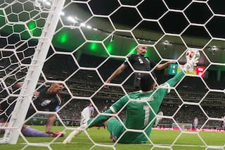 "Tala" Rangel apaga las dudas y salva a México en la agonía del partido ante Surcorea en el Mundial