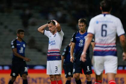 Bruno Pittón (3) no lo puede creer: San Lorenzo se perdió el empate en el minuto final