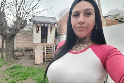 Tamara de los Santos vive en Domselaar, a unos 15 kilómetros de la ciudad de Brandsen, donde estaba la panadería en la que trabajaba