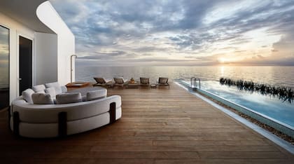También el piso superior de esta suite es puro lujo, con deck privado y pileta de borde infinito.