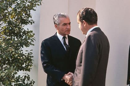 También el sha Mohamed Reza Pahlevi visitó varias veces Washington durante su mandato. Aquí con Richard Nixon.