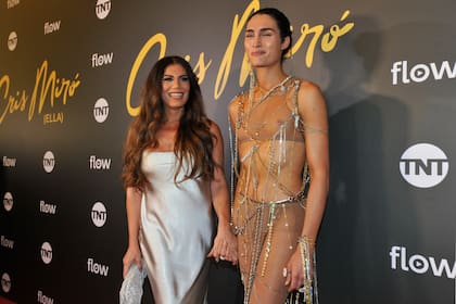 También estuvo presente Florencia de la V, quien reconoce en Miró a la primera mujer trans que abrió puertas y marcó un camino a seguir para muchas otras que, como ella, quisieron incursionar en el mundo del espectáculo