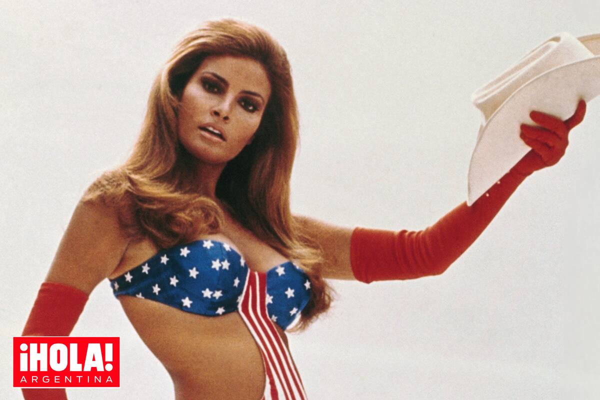 También se subastarán vestidos, accesorios de moda y zapatos que usó en películas y alfombras rojas de Hollywood.