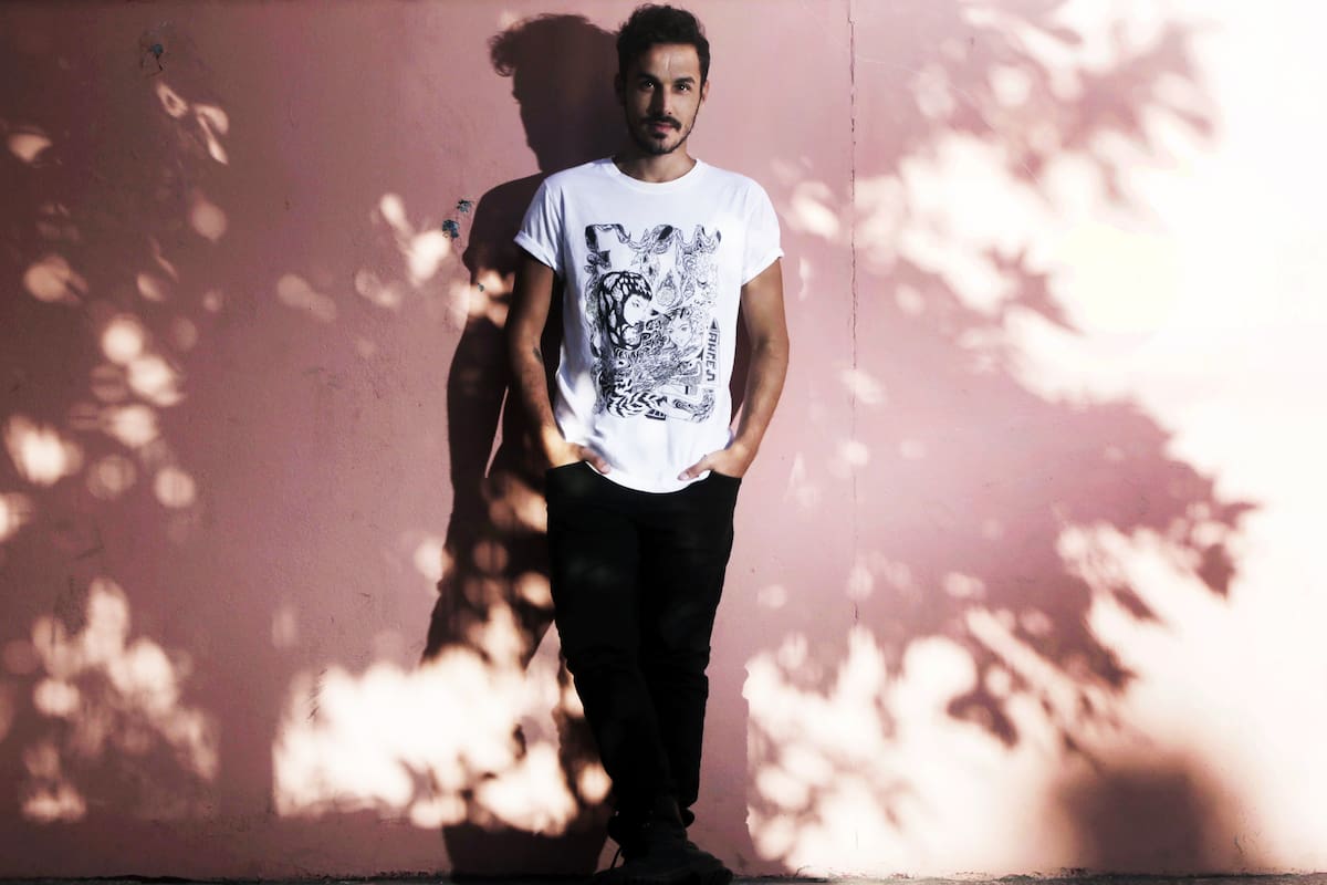 Tan multifacético como talentoso, en estos días ensaya una obra con Gael García Bernal y aguarda el estreno del film Recreo