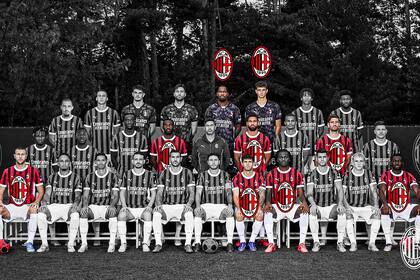 Tan solo nueve jugadores de la temporada anterior del Milán se mantuvieron en el plantel