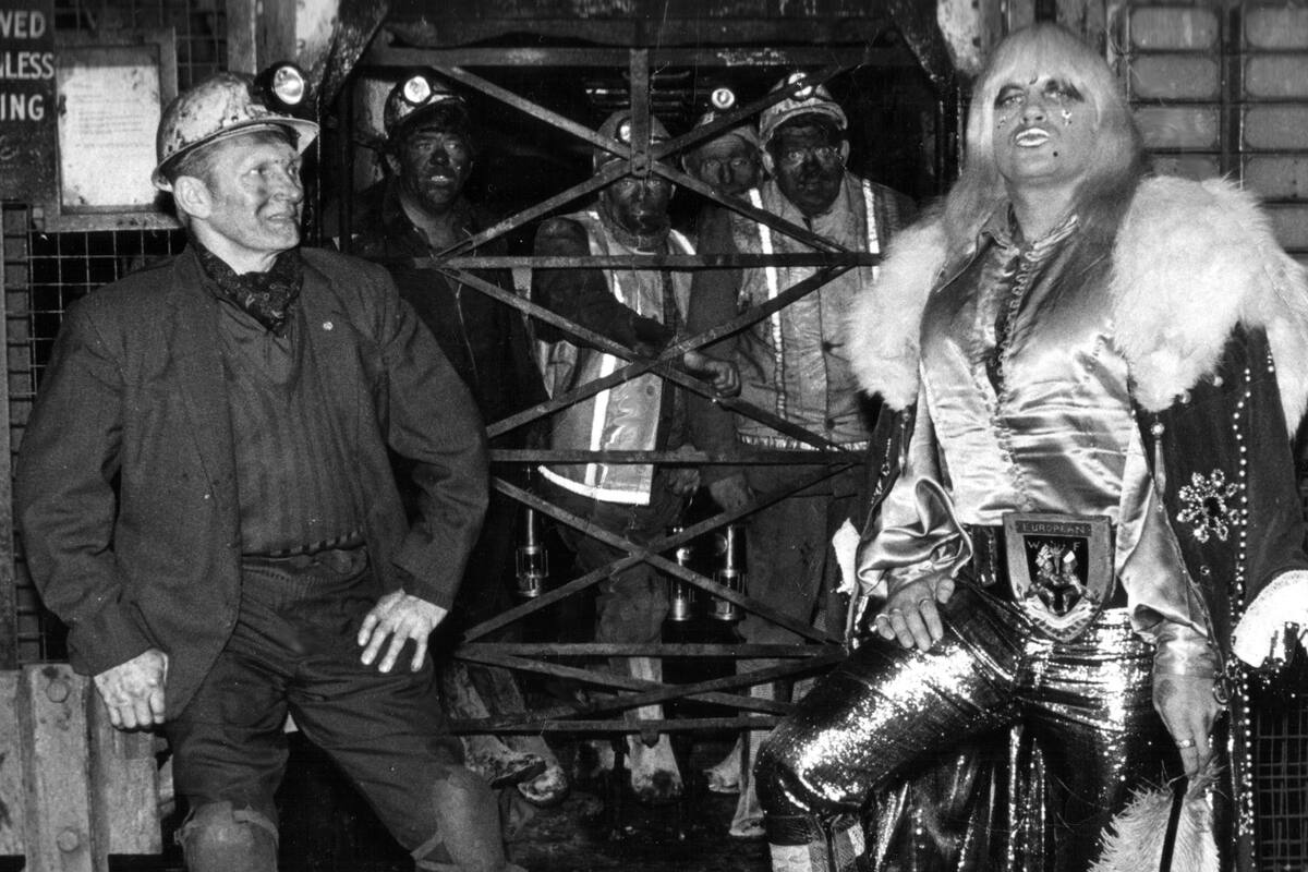 Tantas mañeras de hacerte daño: deller realizó un video inspirado en la vida de Adrian Street, un luchador profesional travesti, hijo de un minero