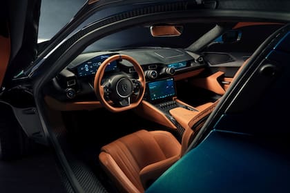 Tanto las terminaciones (hechas a mano) como los materiales del interior del Rimac Nevera son a gusto del cliente