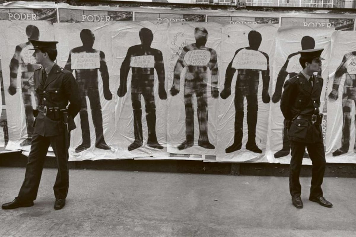 Tapa original de Palabras ajenas, obra reeditada este año