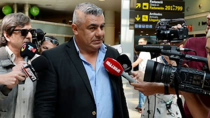 Tapia se entrevistó con el representante de Sampaoli en Barcelona