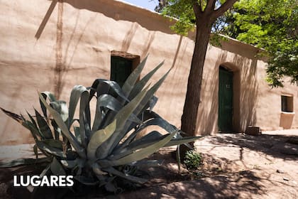 Tapiales y adobe forman parte del ADN de este pueblo centenario al pie de los Andes sanjuaninos