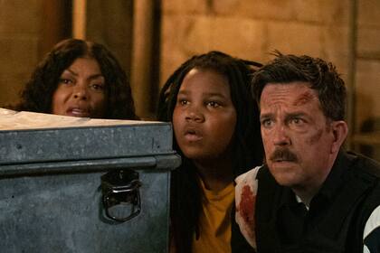 Taraji P. Henson, Terrence Gardenhigh y Ed Helms en Coffee and Kareem, película original de Netflix