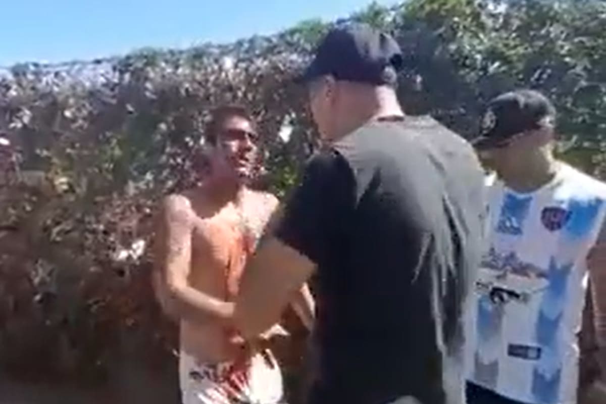 TARDE DE FURIA EN CHACARITA: CORRIDAS, TIROS Y GOLPES EN LA PELEA POR EL LIDERAZGO DE LA BARRA