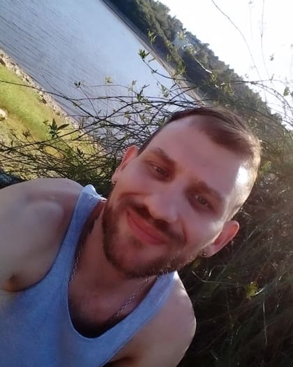 Tarragona es oriundo de Rafaela y trabaja como escort @emiliano_tarra)