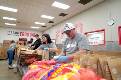 Tarrant Area Food Bank cuenta con despensas en diferentes ciudades de la zona (Facebook/Tarrant Area Food Bank )