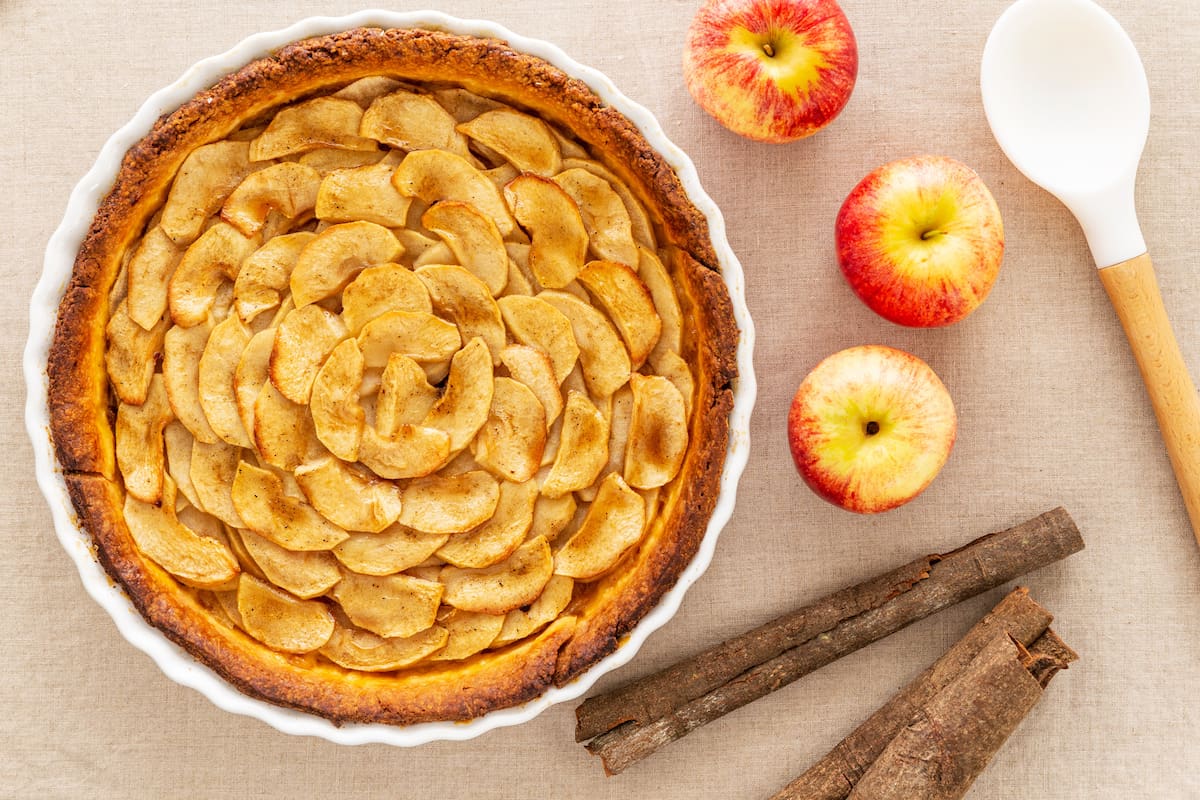 Tarta de manzanas, un postre ideal para echar mano a una fruta de esta estación