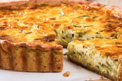 Tarta de puerro y aceitunas.