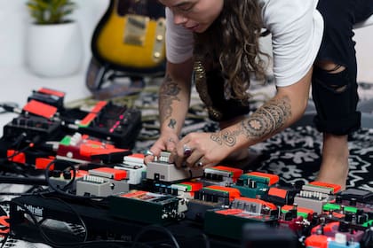 Tash Sultana, mezcla el sonido acústico con su avidez tecnológica