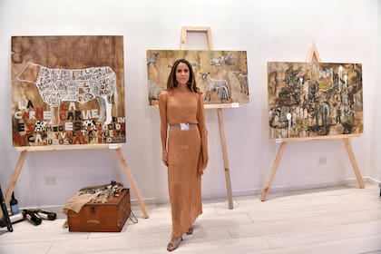 Tatiana Viola, de 26 años, expuso por primera sus obras reunidas en "Therapy"